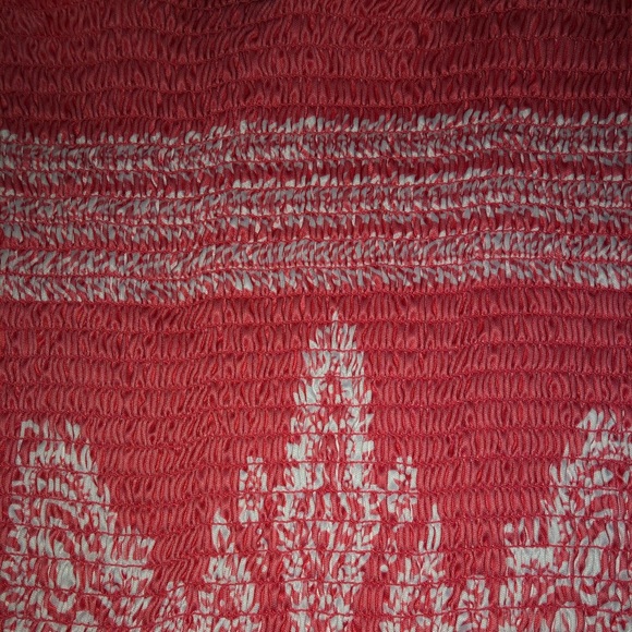 Bright pink silky cover-up - Picture 2 of 3